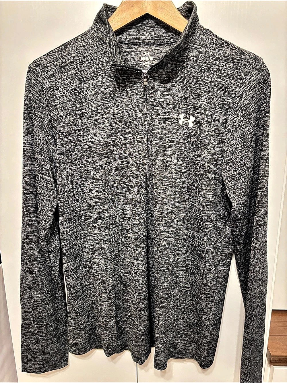 Under Armour Tech 1/2 Zip Twist Gray Half Zip Pullover Size Medium NWT